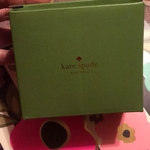 Late spade salt and pepper set